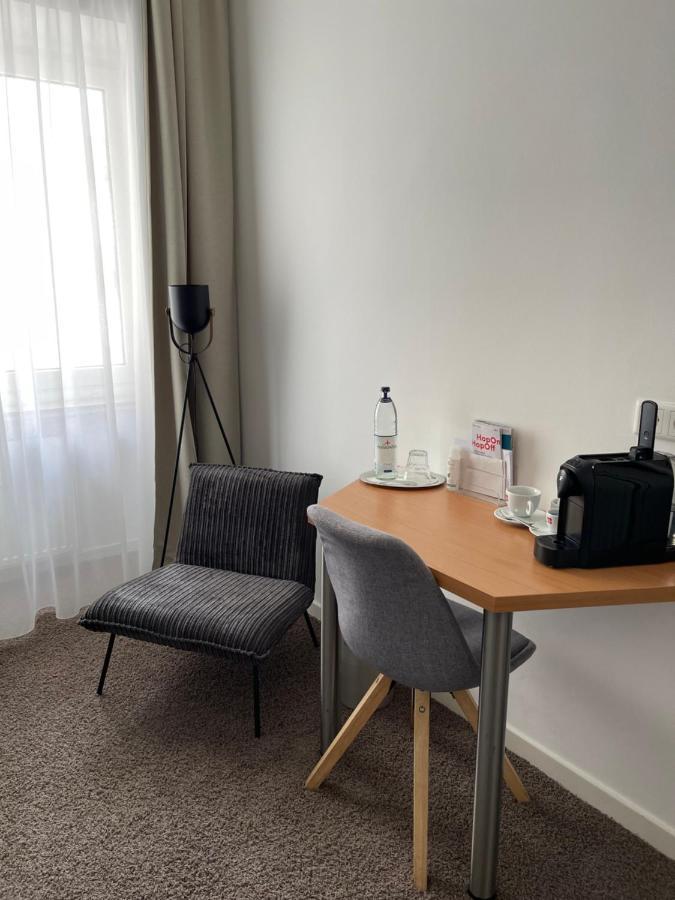 Max Hotel Duesseldorf Self-Check-In Ngoại thất bức ảnh