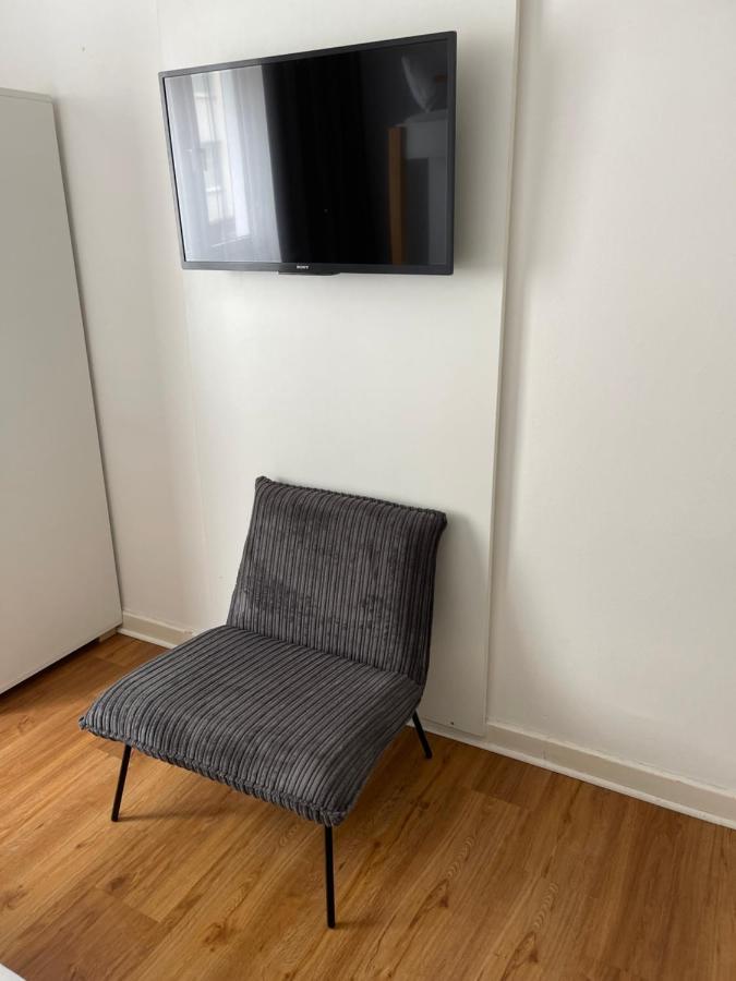 Max Hotel Duesseldorf Self-Check-In Ngoại thất bức ảnh