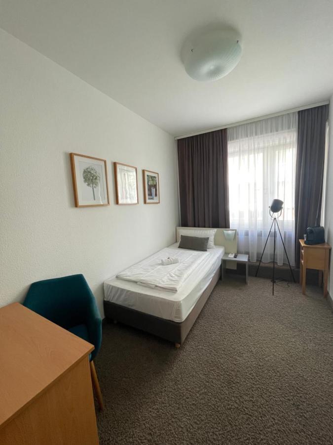 Max Hotel Duesseldorf Self-Check-In Ngoại thất bức ảnh