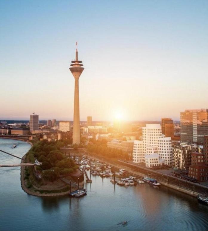 Max Hotel Duesseldorf Self-Check-In Ngoại thất bức ảnh