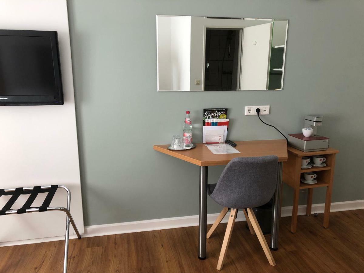 Max Hotel Duesseldorf Self-Check-In Ngoại thất bức ảnh