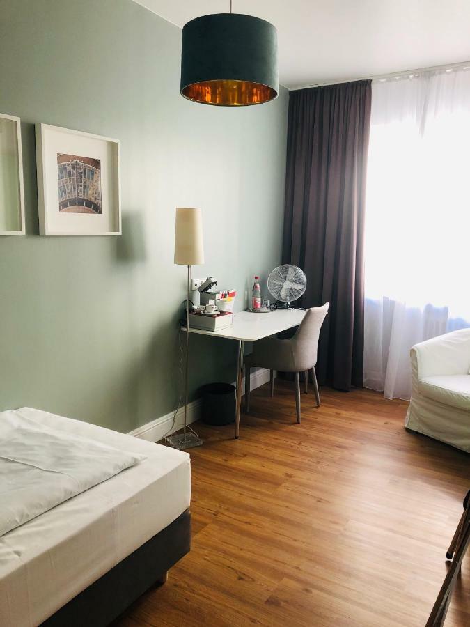Max Hotel Duesseldorf Self-Check-In Ngoại thất bức ảnh